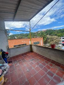 Apartamento de 5 alcobas en venta en El Carmen I, Floridablanca, 126 m² · foto 19 de 20