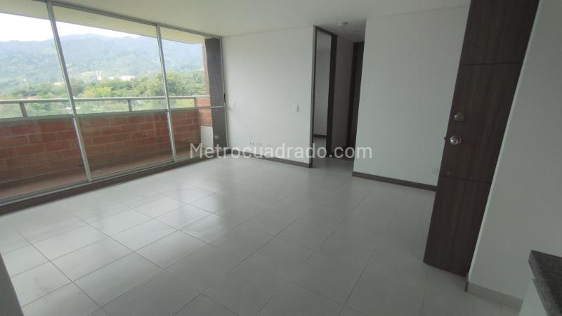 2BR Apartment in La Ferreria (60 m²) - 2
