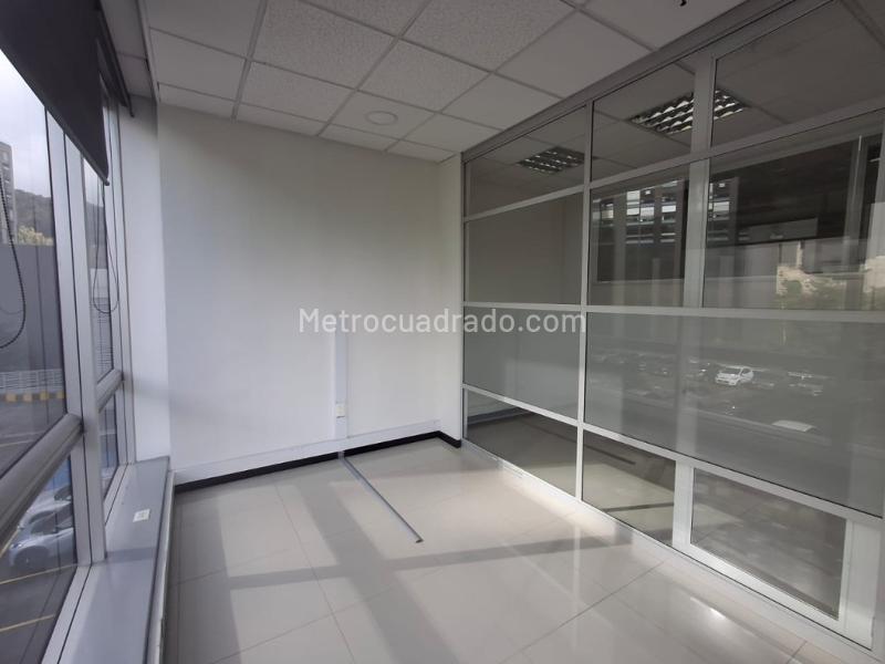 Oficina en Arriendo, Cerro Norte, Bogotá D.C. - Más