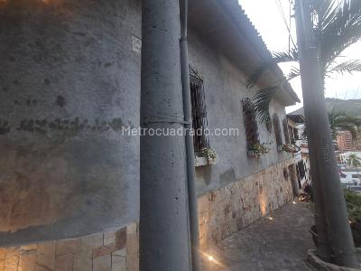 Casa en arriendo en San Antonio, Cali · foto 3 de 17