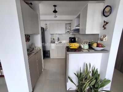Apartamento de 3 alcobas en venta en Valle Del Lili, Cali, 80 m² · foto 7 de 20