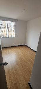 Apartamento de 3 alcobas en arriendo en El Poblado, Medellín, 67 m² · foto 8 de 12
