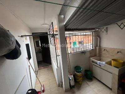 Casa de 3 alcobas en venta en Doce De Octubre, Medellín, 73 m² · foto 17 de 20