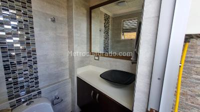 Apartamento en arriendo en Robledo, Medellín · foto 2 de 20