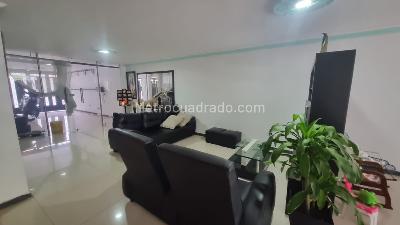 Casa en Arriendo, Laureles, Medellín