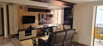 Apartamento de 2 alcobas en arriendo en Laureles, Medellín, 110 m² · foto 3 de 9