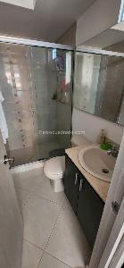 Apartamento de 2 alcobas en arriendo en El Poblado, Medellín, 76 m² · foto 11 de 15