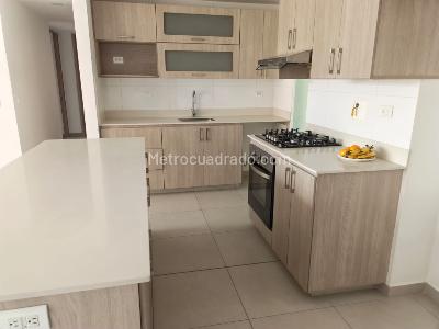 Apartamento de 3 alcobas en venta en Ceipa, Sabaneta, 104 m² · foto 2 de 20