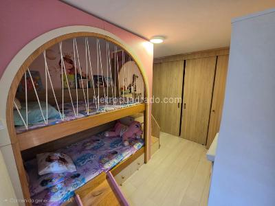 Apartamento de 3 alcobas en venta en Belen Loma De Los Bernal, Medellín, 139 m² · foto 10 de 20