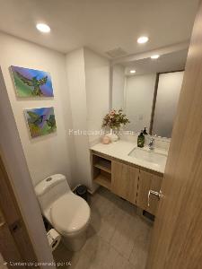 Apartamento de 3 alcobas en venta en Belen Loma De Los Bernal, Medellín, 139 m² · foto 11 de 20
