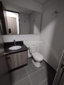 Apartamento de 2 alcobas en arriendo en San Diego, Medellín, 66 m² · foto 11 de 12