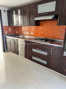Apartamento en venta en El Poblado, Medellín · foto 6 de 20