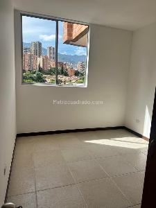 Apartamento de 3 alcobas en venta en El Poblado, Medellín, 89 m² · foto 3 de 17