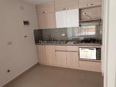 Apartamento de 3 alcobas en venta en Holanda, Sabaneta, 165 m² · foto 2 de 20