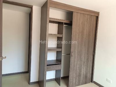 Apartamento de 3 alcobas en venta en Holanda, Sabaneta, 165 m² · foto 9 de 20
