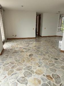 Apartamento de 3 alcobas en venta en La Almeria, Medellín, 83 m² · foto 3 de 20