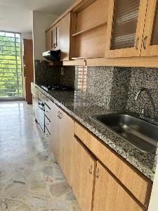 Apartamento de 3 alcobas en venta en La Almeria, Medellín, 83 m² · foto 6 de 20