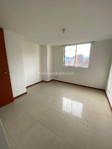 Apartamento de 2 alcobas en venta en El Poblado, Medellín, 68 m² · foto 13 de 20