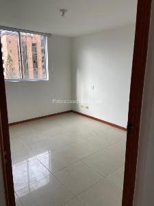 Apartamento de 2 alcobas en venta en El Poblado, Medellín, 68 m² · foto 15 de 20
