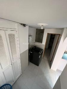 Apartamento de 3 alcobas en venta en Laureles, Medellín, 157 m² · foto 4 de 20