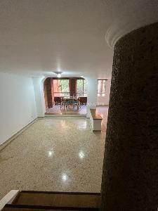 Apartamento de 3 alcobas en venta en Laureles, Medellín, 157 m² · foto 7 de 20