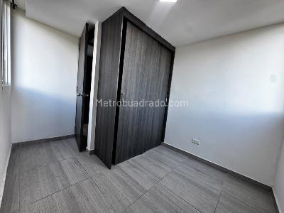 Apartamento de 3 alcobas en arriendo en Maria Auxiliadora, Sabaneta, 60 m² · foto 7 de 10