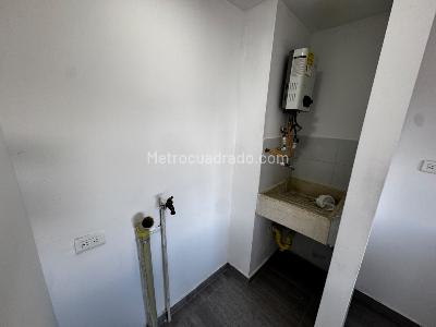 Apartamento de 3 alcobas en arriendo en Maria Auxiliadora, Sabaneta, 60 m² · foto 9 de 10