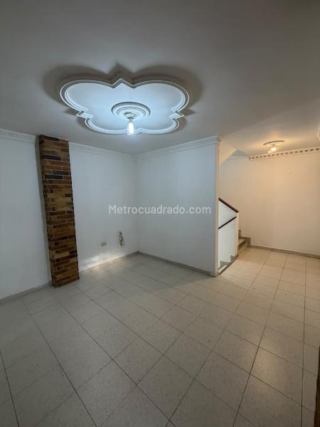 Casa – Bucaramanga, San Francisco, Comuna de San Francisco - Más