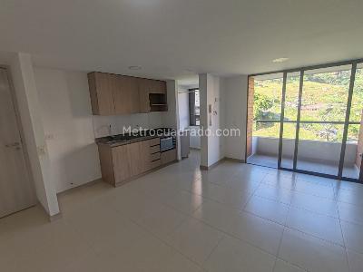 Apartamento de 3 alcobas en arriendo en Las Lomitas, Sabaneta, 70 m² · foto 2 de 16