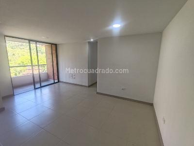 Apartamento de 3 alcobas en arriendo en Las Lomitas, Sabaneta, 70 m² · foto 4 de 16
