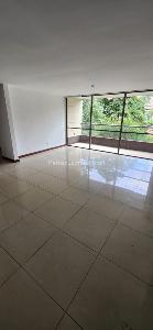 Apartamento de 3 alcobas en arriendo en El Poblado, Medellín, 106 m² · foto 3 de 14