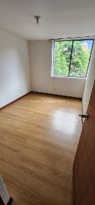 Apartamento de 3 alcobas en arriendo en El Poblado, Medellín, 106 m² · foto 9 de 14