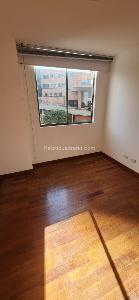 Apartamento de 3 alcobas en arriendo en El Poblado, Medellín, 110 m² · foto 13 de 18