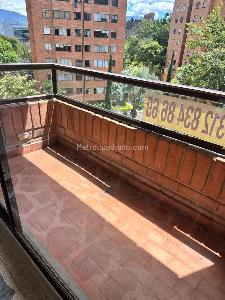 Apartamento de 3 alcobas en venta en Altos Del Poblado, Medellín, 138 m² · foto 7 de 20