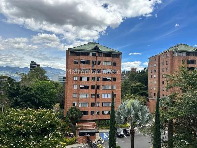 Apartamento de 3 alcobas en venta en Altos Del Poblado, Medellín, 138 m² · foto 18 de 20