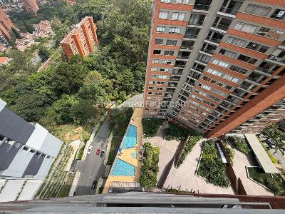 Apartamento en venta en Altos Del Poblado, Medellín · foto 5 de 20