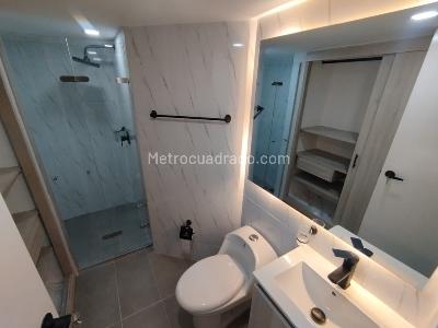 Apartamento de 3 alcobas en venta en Castropol, Medellín, 118 m² · foto 3 de 8