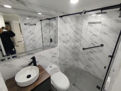 Apartamento de 3 alcobas en venta en Castropol, Medellín, 118 m² · foto 7 de 8