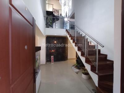 Apartamento en venta en El Poblado, Medellín · foto 4 de 20