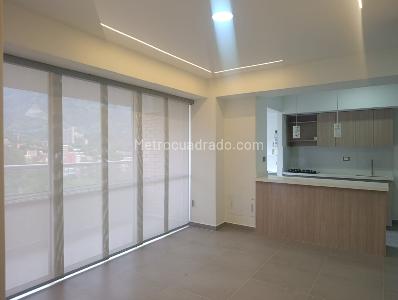 Apartamento en arriendo en Rincon Santo, Bello · foto 2 de 20