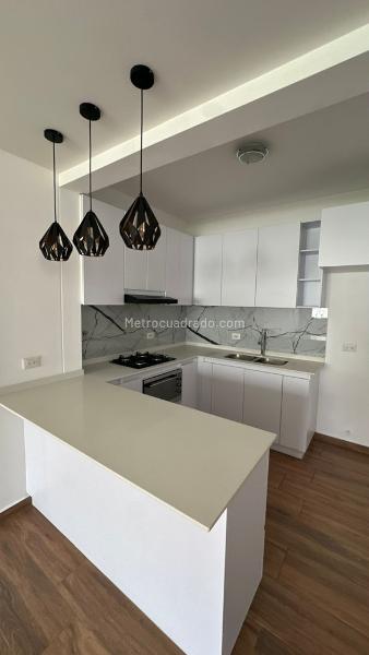 Modern 3BR Apartment in Girardota - 2