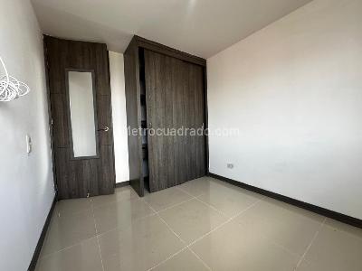 Apartamento de 3 alcobas en arriendo en Parque Principal, Sabaneta, 75 m² · foto 12 de 19