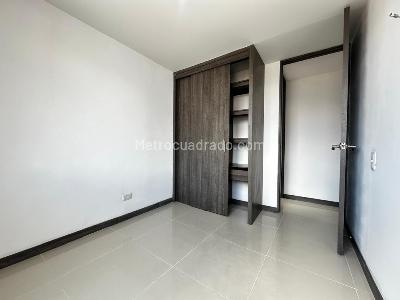 Apartamento de 3 alcobas en arriendo en Parque Principal, Sabaneta, 75 m² · foto 14 de 19