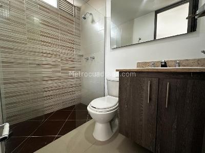 Apartamento de 3 alcobas en arriendo en Parque Principal, Sabaneta, 75 m² · foto 17 de 19