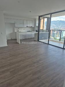 Apartamento en arriendo en El Poblado, Medellín · foto 2 de 17