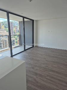 Apartamento en arriendo en El Poblado, Medellín · foto 7 de 17