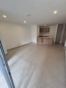 Apartamento de 2 alcobas en arriendo en El Poblado, Medellín, 76 m² · foto 2 de 11