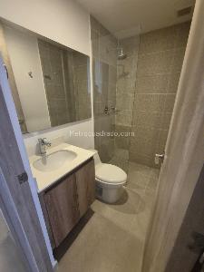Apartamento de 2 alcobas en arriendo en El Poblado, Medellín, 76 m² · foto 11 de 11