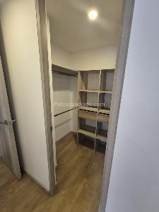 Apartamento de 2 alcobas en arriendo en El Poblado, Medellín, 80 m² · foto 10 de 11
