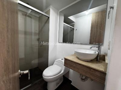 Apartamento de 3 alcobas en arriendo en Prados De Sabaneta, Sabaneta, 69 m² · foto 7 de 11